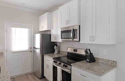 Huntsville Apartment | Landing | Beautiful 2BD, Courtyard, Gym