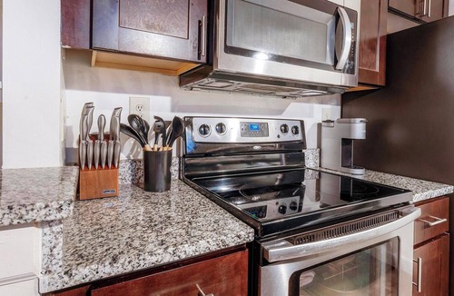 Downtown Baltimore Apartment | Landing | Chic 1BD, Gym, Courtyard