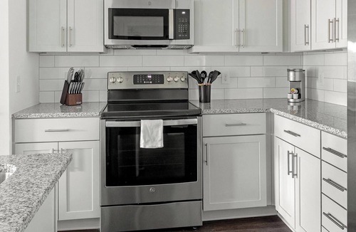Southeast Raleigh Apartment | Landing | Chic 1BD, Gym, Yoga Studio