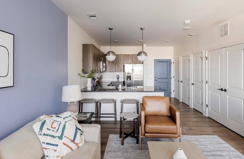 Madison Apartment | Landing | Chic 1BD, Pool, Clubhouse