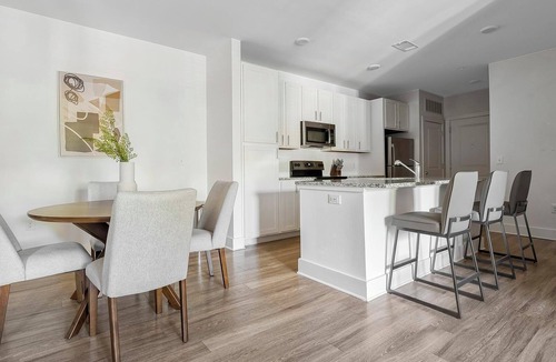 Fort Mill Apartment | Landing | Chic 3BD, Gym, Yoga Studio