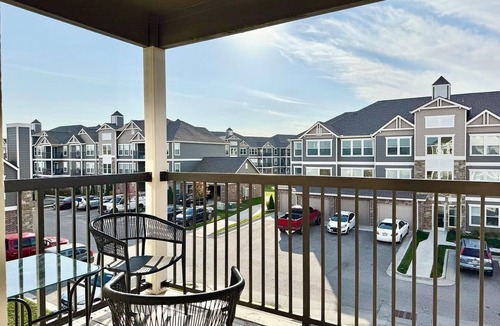 Belton Apartment | Landing | Incredible 1BD, Pool, Gym