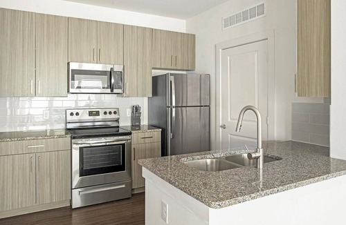 River Ranch Apartment | Landing | Incredible 1BD, Clubhouse, Gym