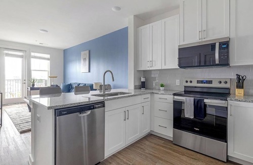 Rome Apartment | Landing | Modern 1BD, Clubhouse, Gym