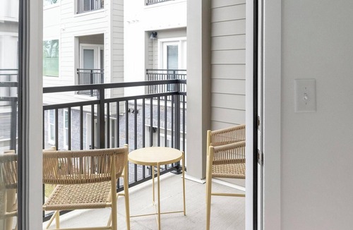 East Raleigh Apartment | Landing | Modern 1BD, Gym, Clubhouse