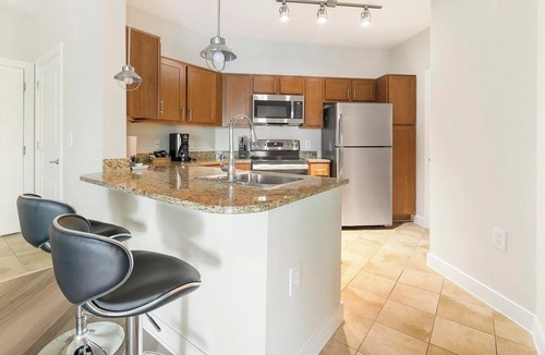Chillum Apartment | Landing | Modern 1BD, Gym, Pool