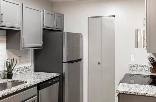 Huntsville Apartment | Landing | Modern 2BD, Pool, Clubhouse