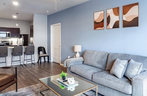 Greenwich Apartment | Landing | Modern 2BD, Pool, Game Room