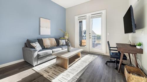 Salado Apartment | Landing Spectacular 1BD Gym Clubhouse