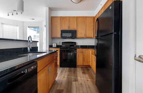 Frederick Apartment | Landing | Spectacular 2BD, Gym, Pool