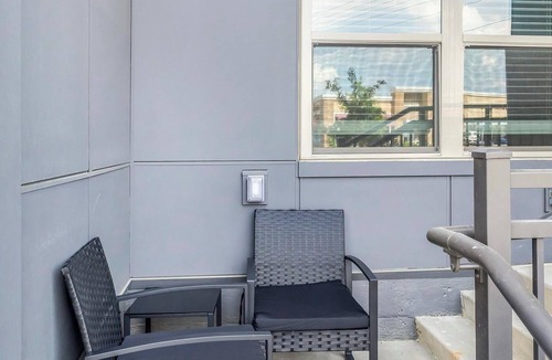 Chapel Hill Apartment | Landing | Spectacular 3BD, Gym, Game Room
