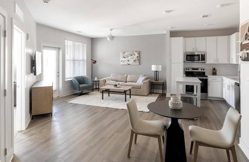 Belle Mina Apartment | Landing | Spectacular 1BD, Gym, Pool