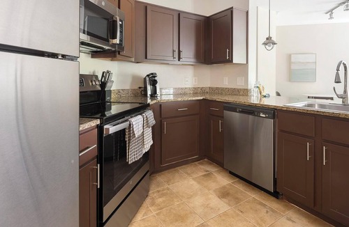 Chillum Apartment | Landing | Spectacular 1BD, Courtyard, Gym