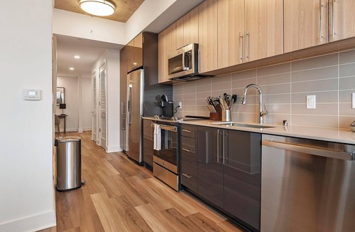 Baileys Crossroads Apartment | Landing | Stunning 1BD, Game Room, Gym