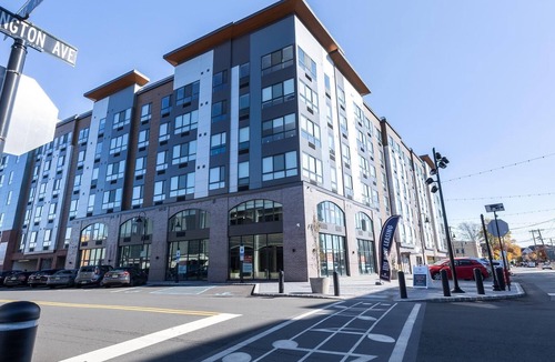 Carteret Apartment | Landing | Stunning 1BD, Courtyard, Rooftop Lounge