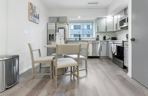 Spruce Hill Apartment | Landing | Stunning 2BD, Clubhouse, Gym