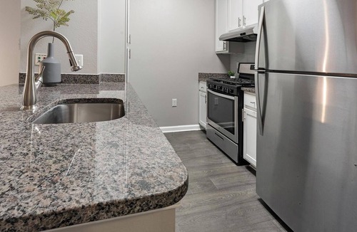 Town Center Apartment | Landing | Stylish 1BD, Courtyard, Gym