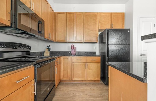 Frederick Apartment | Landing | Stylish 2BD, Gym, Pool
