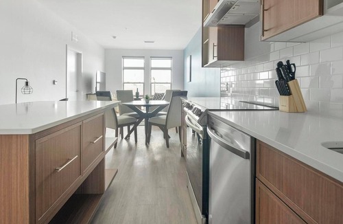 Hyattsville Apartment | Landing | Stylish 2BD, Pool, Game Room