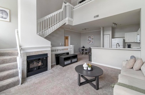 West Dundee Apartment | Landing | Stylish 2BD, Pool, Gym