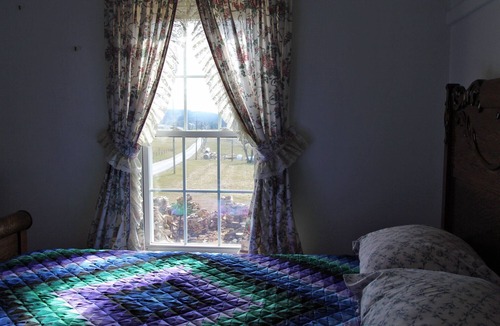 Quarryville House | Lapp Farmhouse Bed & Breakfast - Amish Country Lancaster PA