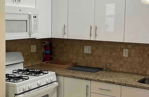 Ocean Parkway Apartment | Large 4 Bedroom Duplex in the Heart of Brooklyn