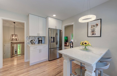Princeton Junction House | Large 5BR House w/Backyard, Deck, and Patio