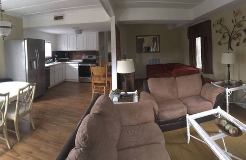 Marmora House | Large Four Bedroom Apartment One mile from Ocean City NJ