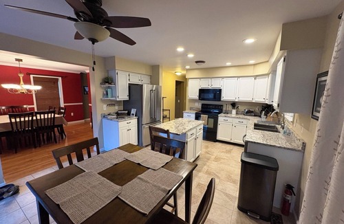 Glen Rock House | Large house that sleeps 10 on 15 acres near Heritage Rail Trails, Glen Rock, PA