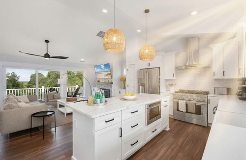 Corolla House | Last-Minute! Soundfront, Pool, Hot Tub, Elevator, Renowned Currituck Club Access