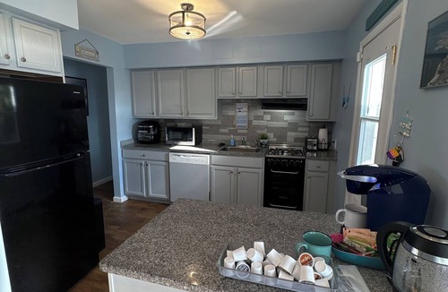 Lavallette House | Lavallette Bay water view 6 large bedrooms New AC pet friendly 4 beach badges