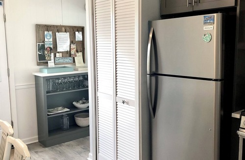 Lavallette Apartment | Lavallette, Bond Ave Beach Block Retreat 2min Walk to Beach NO Crossing Street!