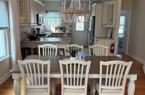 Beach Haven Gardens House | LBI Beach House w-pool in Spray Beach, 4BR, 3.5 Bath, minutes walk to beach