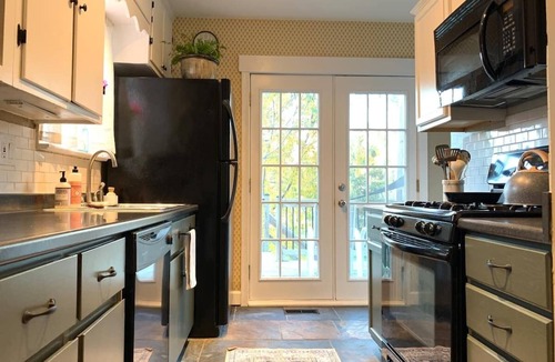 Liberty House | Liberty Cozy Cottage, 2 Bedroom