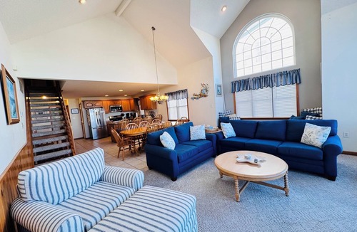 Townsend's Inlet House | Like new! 1 short block to great beach!