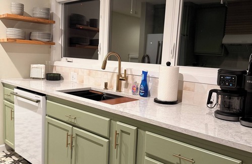 Faribault House | LindHaven-Modern Retreat-3BR with Hot Tub + Sauna + Arcades, 2 mi to Shattuck