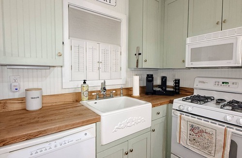 Altamont Cottage | Linville Falls Cottage, Ski, Hike, Grandfather Mtn