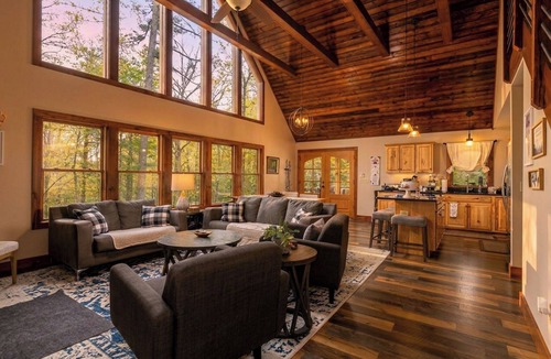 Deep Gap Cabin | Little Hare Hideaway*Hot Tub*Pets OK*FP