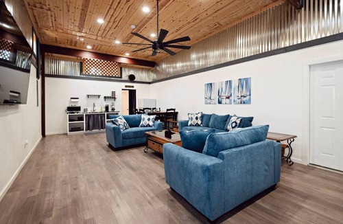 Belton House | Lively Lake House - Balcony + Backyard Retreat