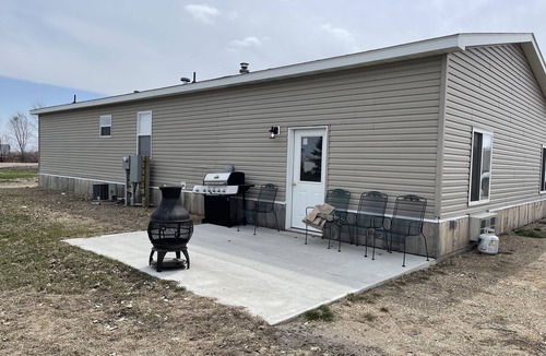 Kidder County House | Located right off main roads - with access to fishing, boating & hunting nearby!