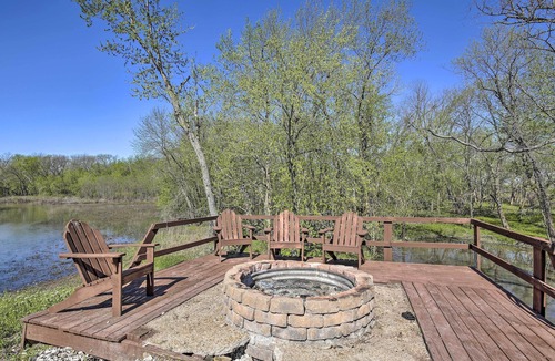 Wakenda Cabin | Lodge on 240 Acres w/Deck, Grill & Fire Pit!