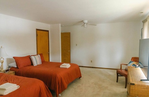 Lower Township Cabin | Lodge on top of Behr Brewing. Close to Cape May and Wildwood