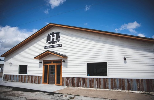 Mound City Apartment | Loess Hills Lodge - Room 6