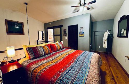 Sylvan Shores House | Loft lakefront house with hot tub, firepit, balconies