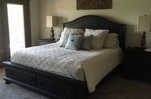 Talladega Condo | Logan Martin Lake Condo with Monthly Rental Rates
