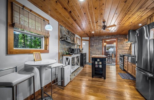 Mentone Cottage | Longview Cottage | Mountain View, Sunset, Fire Pit
