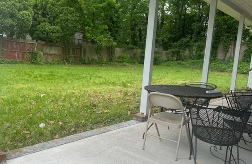 Iselin House | Looking for a clean place to rest that won’t break the bank? Nestle offers that.