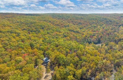 Menlo Cabin | Lookout Mountain Cabin on 47 Acres with Waterfalls & Trails