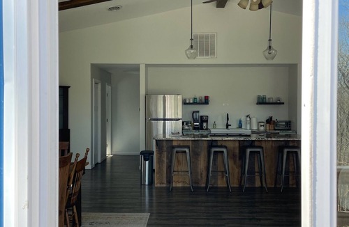Mathias Cabin | Lost River Bunkhouse Barn, dog-friendly + hot tub