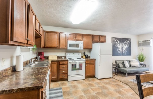 Sioux Falls Apartment | Lovely 1 BD Ideal for Traveling Professionals!